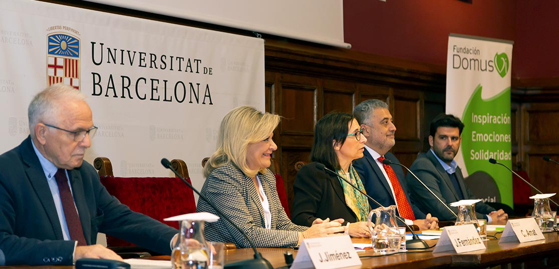 La Fundación Domus Vi celebra la graduación del alumnado de la Senior University y la Universidad Corporativa en la UB